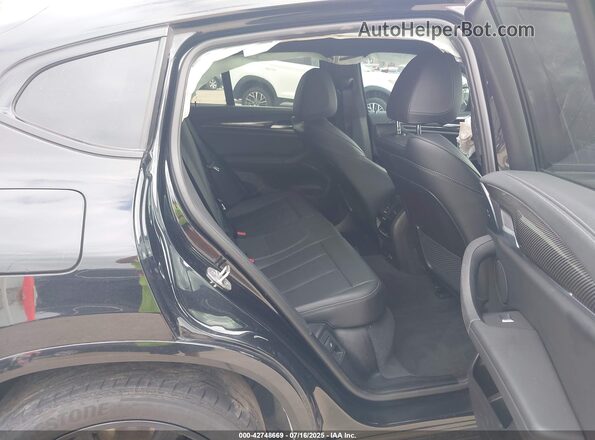 5UX43DT0XP9P76278 2023 BMW X4 Black VIN კოდის სტიკერის ხედი