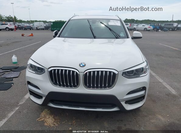 5UXTY5C09M9G40922 2021 BMW X3 White Առջևի վահանակի տեսք