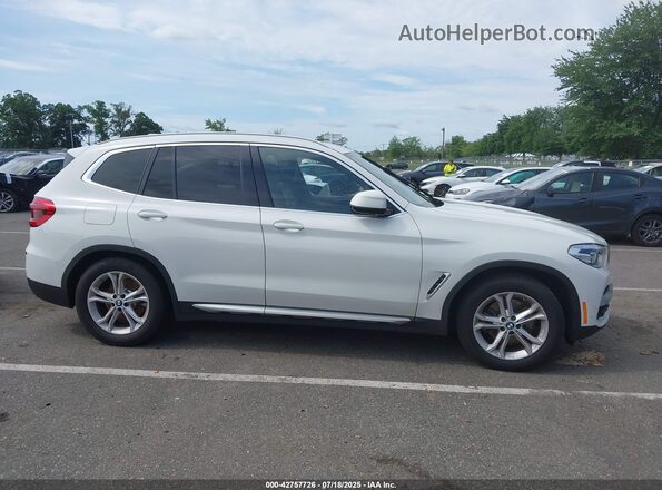 5UXTY5C09M9G40922 2021 BMW X3 White Սարքավորումների վահանակի տեսք