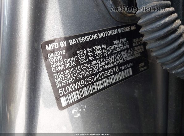 5UXWX9C50H0D98518 2017 BMW X3 Gray Widok komory silnika
