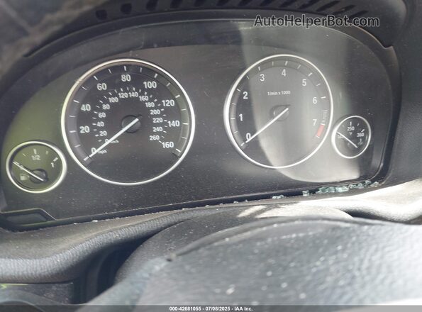5UXWX9C50H0D98518 2017 BMW X3 Gray Widok tylnych siedzeń