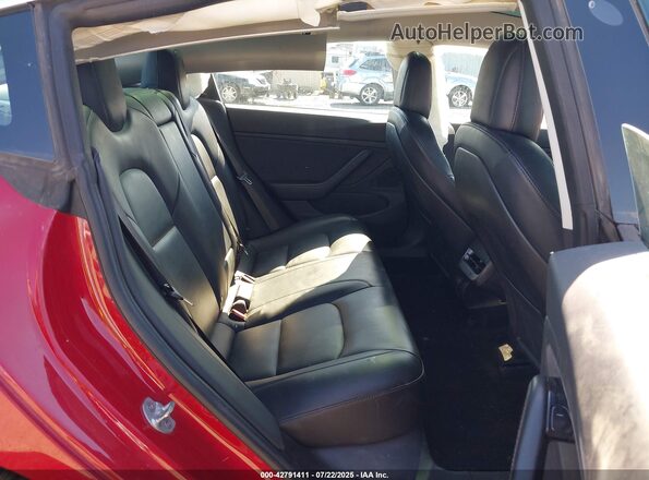 5YJ3E1EB3JF104712 2018 TESLA MODEL 3 Красный Вид наклейки с VIN-кодом