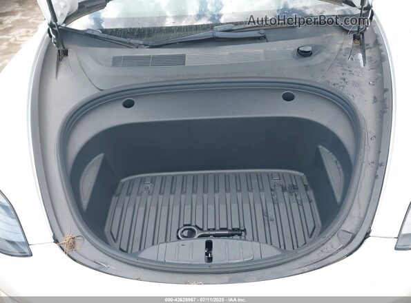 5YJ3E1EB9NF239084 2022 TESLA MODEL 3 White უკანა ხედი