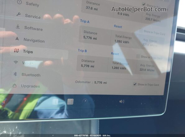 5YJ3E1EB9SF932149 2025 TESLA MODEL 3 Blue უკანა სავარძლების ხედი