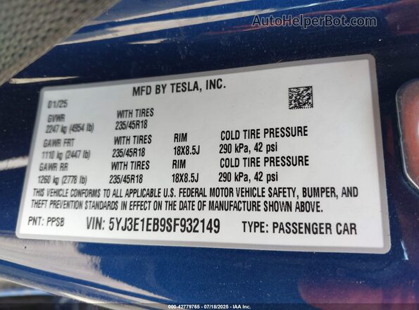 5YJ3E1EB9SF932149 2025 TESLA MODEL 3 Blue ძრავის განყოფილების ხედი