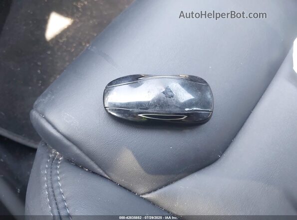 5YJSA1E28LF411156 2020 TESLA MODEL S Красный Вид панели приборов