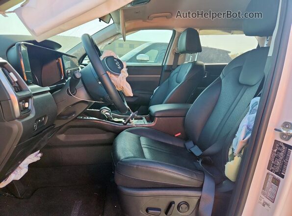 5XYRL4LC1PG183098 2023 KIA SORENTO Белый Вид панели приборов