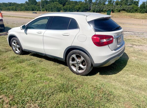 WDCTG4EB4JJ449424 2018 MERCEDES-BENZ GLA-CLASS White Przód prawy