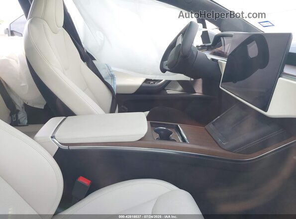 7SAXCBE51NF360766 2022 TESLA MODEL X Синий Вид салона спереди