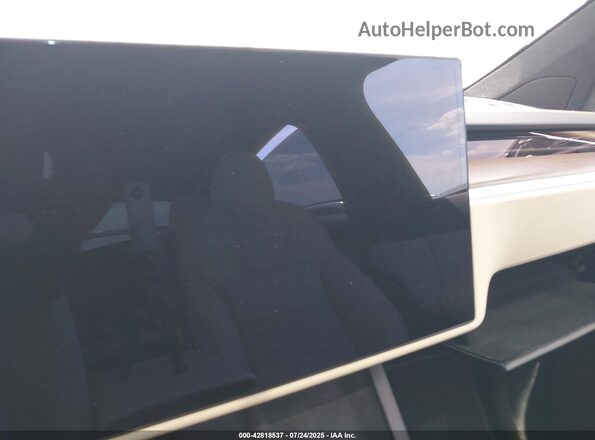 7SAXCBE51NF360766 2022 TESLA MODEL X Синий Панорамный вид салона 360°