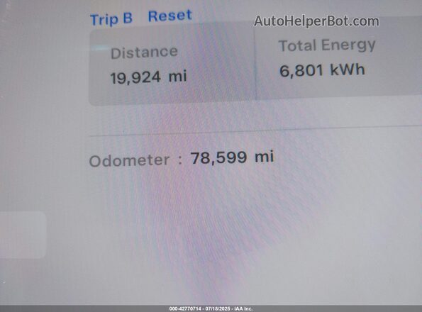 7SAXCBE69NF356232 2022 TESLA MODEL X Белый 