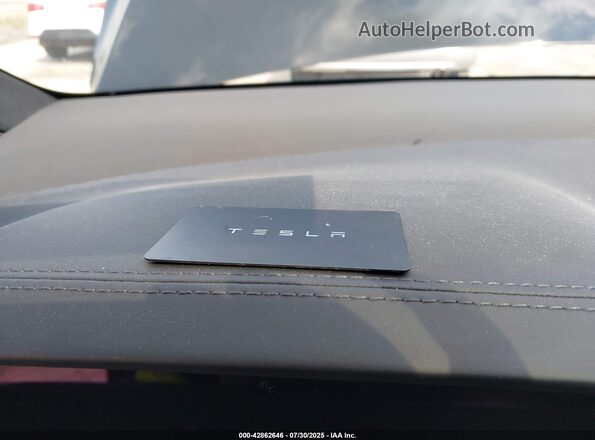 7SAXCBE6XNF342386 2022 TESLA MODEL X Черный Вид панели приборов