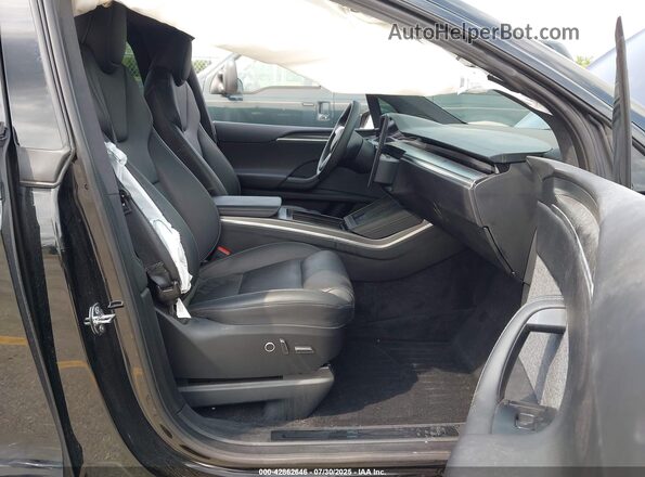7SAXCBE6XNF342386 2022 TESLA MODEL X Черный Вид салона спереди