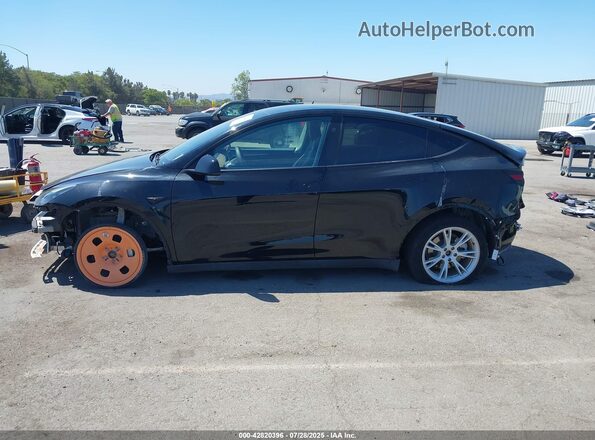 7SAYGAEE6PF904152 2023 TESLA MODEL Y Black 