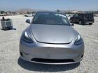 2025 Tesla Model Y Silver vin: 7SAYGDED4SF216006