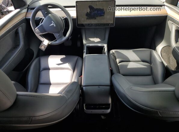 7SAYGDED4SF216006 2025 TESLA MODEL Silver Widok deski rozdzielczej