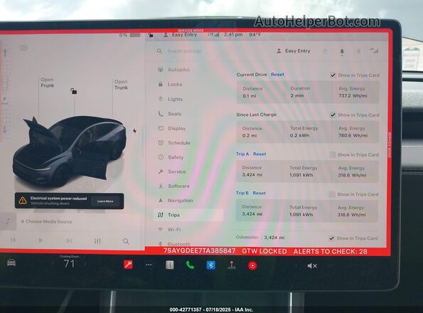 7SAYGDEE7TA385847 2026 TESLA MODEL Y Gray Widok tylnych siedzeń