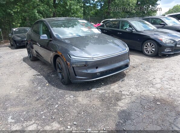 7SAYGDEE7TA385847 2026 TESLA MODEL Y Gray Przód prawy