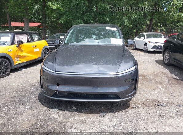 7SAYGDEE7TA385847 2026 TESLA MODEL Y Gray Widok deski rozdzielczej