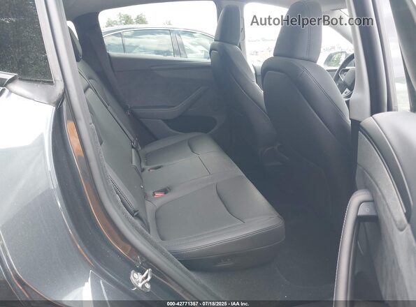 7SAYGDEE7TA385847 2026 TESLA MODEL Y Gray Widok naklejki z numerem VIN