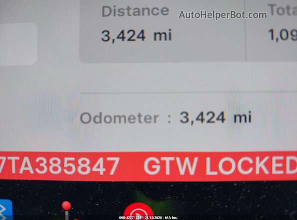 7SAYGDEE7TA385847 2026 TESLA MODEL Y Gray Widok wnętrza 360 stopni