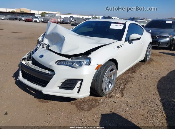 JF1ZCAB18H9603544 2017 SUBARU BRZ Белый Передняя левая четверть