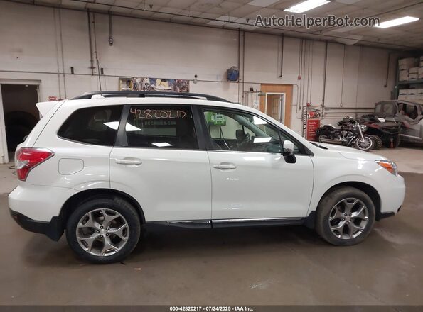 JF2SJAXC5GH465995 2016 SUBARU FORESTER 2.5I TO White Widok wnętrza z tyłu