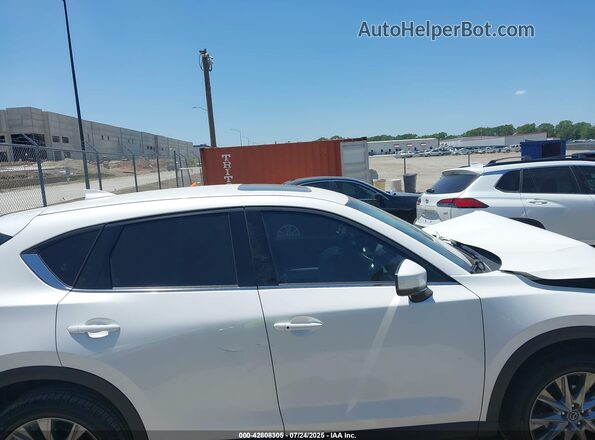 JM3KFBDMXM1457082 2021 MAZDA CX-5 White Вид задньої частини салону