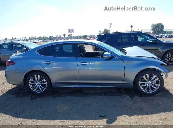 JN1BY1AP9JM180112 2018 INFINITI Q70 Blue Вид задньої частини салону