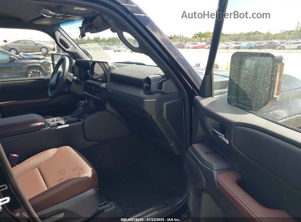 JTEABFAJ7S5019753 2025 TOYOTA LAND CRUISER Black Widok wnętrza z przodu
