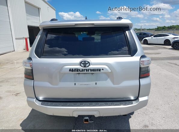 JTEEU5JR4M5232240 2021 TOYOTA 4RUNNER Серебряный 