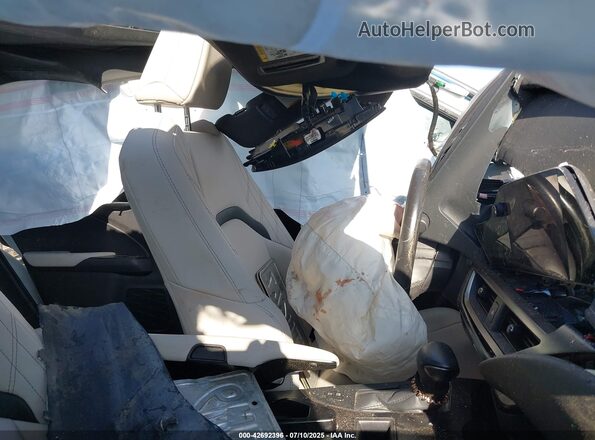 JTHX6JBH3R2178006 2024 LEXUS UX White Widok wnętrza z przodu