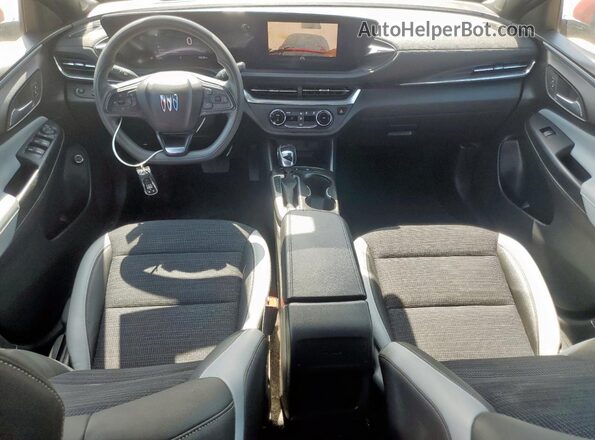 KL47LAE29RB147256 2024 BUICK OTHER Orange Առջևի վահանակի տեսք