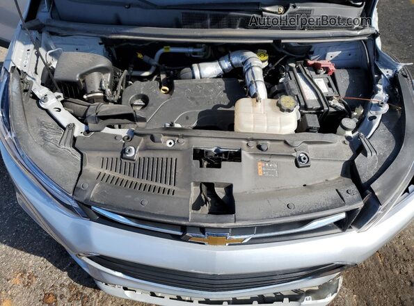 KL7CJLSM2MB375665 2021 CHEVROLET TRAX Silver Вид підкапотного простору