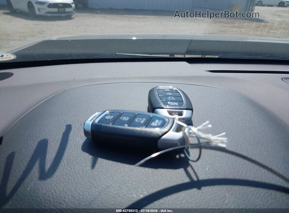 KM8K62AB8PU028453 2023 HYUNDAI KONA Gray Vista del salpicadero
