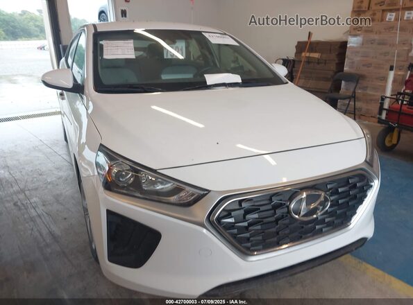 KMHC65LC6MU246382 2021 HYUNDAI IONIQ HYBRID White Widok z przodu