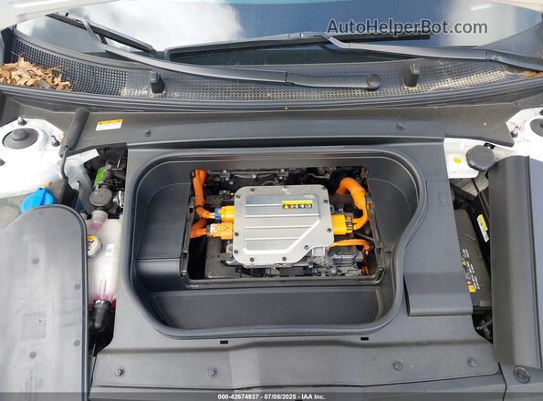 KMHM34AC3PA045667 2023 HYUNDAI IONIQ 6 White Rear view