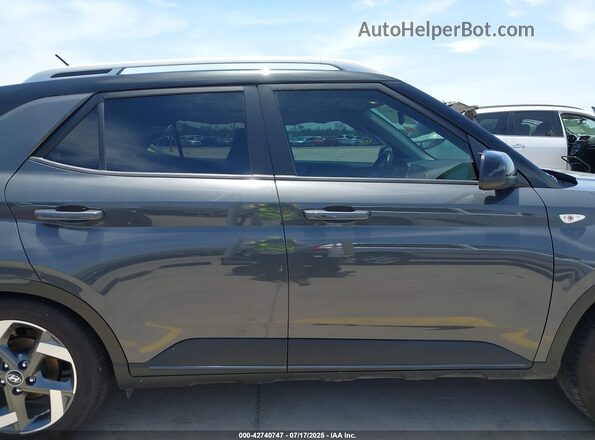 KMHRC8A3XPU274648 2023 HYUNDAI VENUE Серый Вид задней части салона