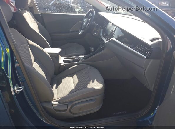 KNDCB3LC4L5360135 2020 KIA NIRO Синий Вид салона спереди