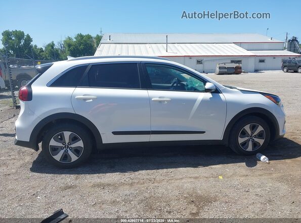 KNDCB3LC6N5516095 2022 KIA NIRO Белый Панорамный вид салона 360°