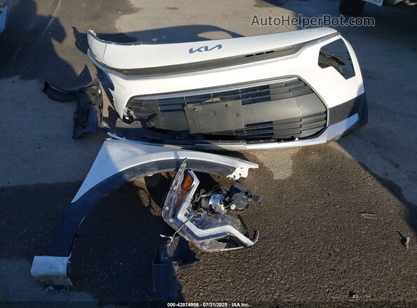 KNDCS3LF7S5231590 2025 KIA NIRO White Widok zestawu wskaźników