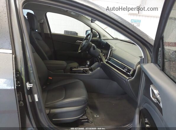 KNDPV3DF8S7365634 2025 KIA SPORTAGE Серый Вид салона спереди