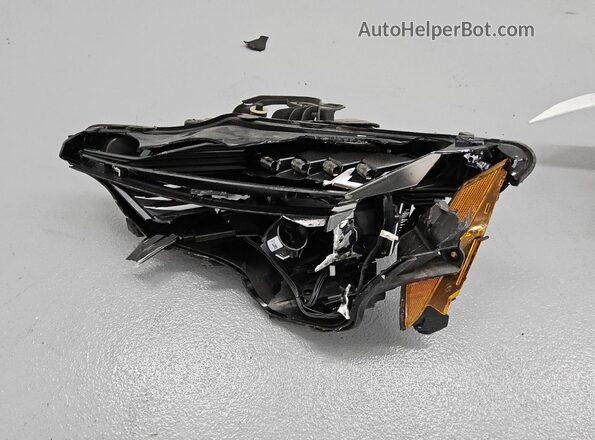 LPSED3KAXML012896 2021 POLESTAR 2 White 