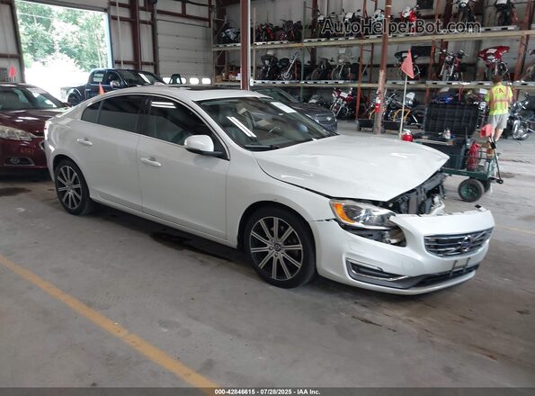 LYV612TM3GB091585 2016 VOLVO S60 INSCRIPTION White Передня права чверть