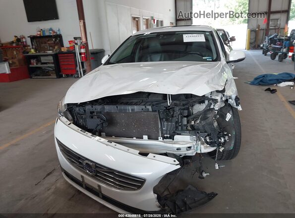 LYV612TM3GB091585 2016 VOLVO S60 INSCRIPTION White Вид щитка приладів