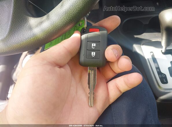 ML32FUFJXPHF03468 2023 MITSUBISHI MIRAGE Red Vista del salpicadero