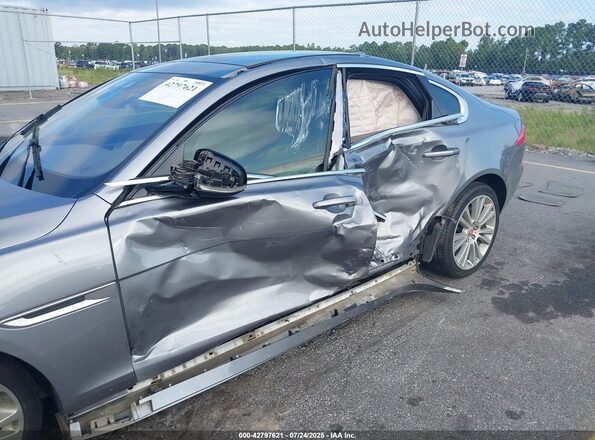 SAJBD4FX6LCY85818 2020 JAGUAR XF Gray Front view
