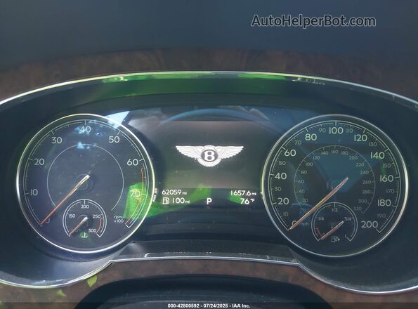 SJAAC2ZV8HC015850 2017 BENTLEY BENTAYGA Black Widok tylnych siedzeń