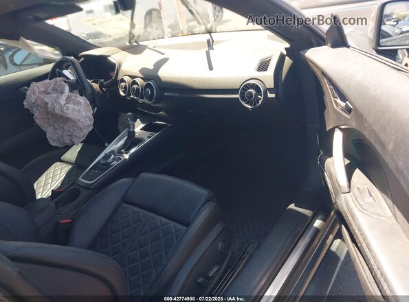 TRUC5AFV1J1008908 2018 AUDI TT Серый Вид салона спереди