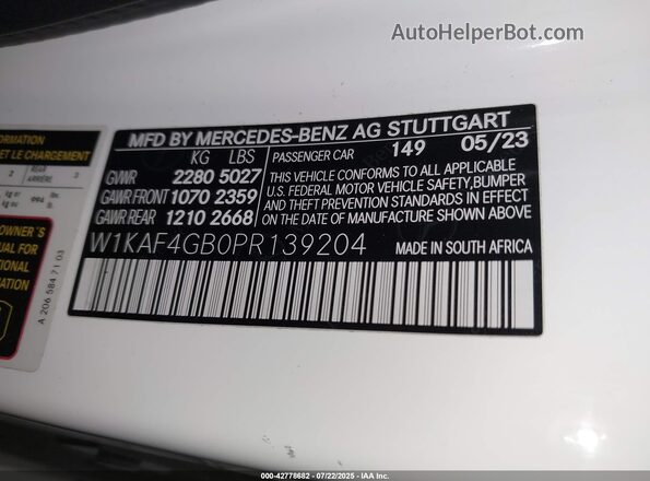 W1KAF4GB0PR139204 2023 MERCEDES-BENZ C-CLASS White Vista del compartimento del motor